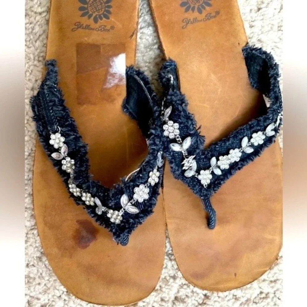 Yellow Box Flip Flops Floral Black Fabric With Rhinestones Coolness Size 8 - Picture 5 of 7